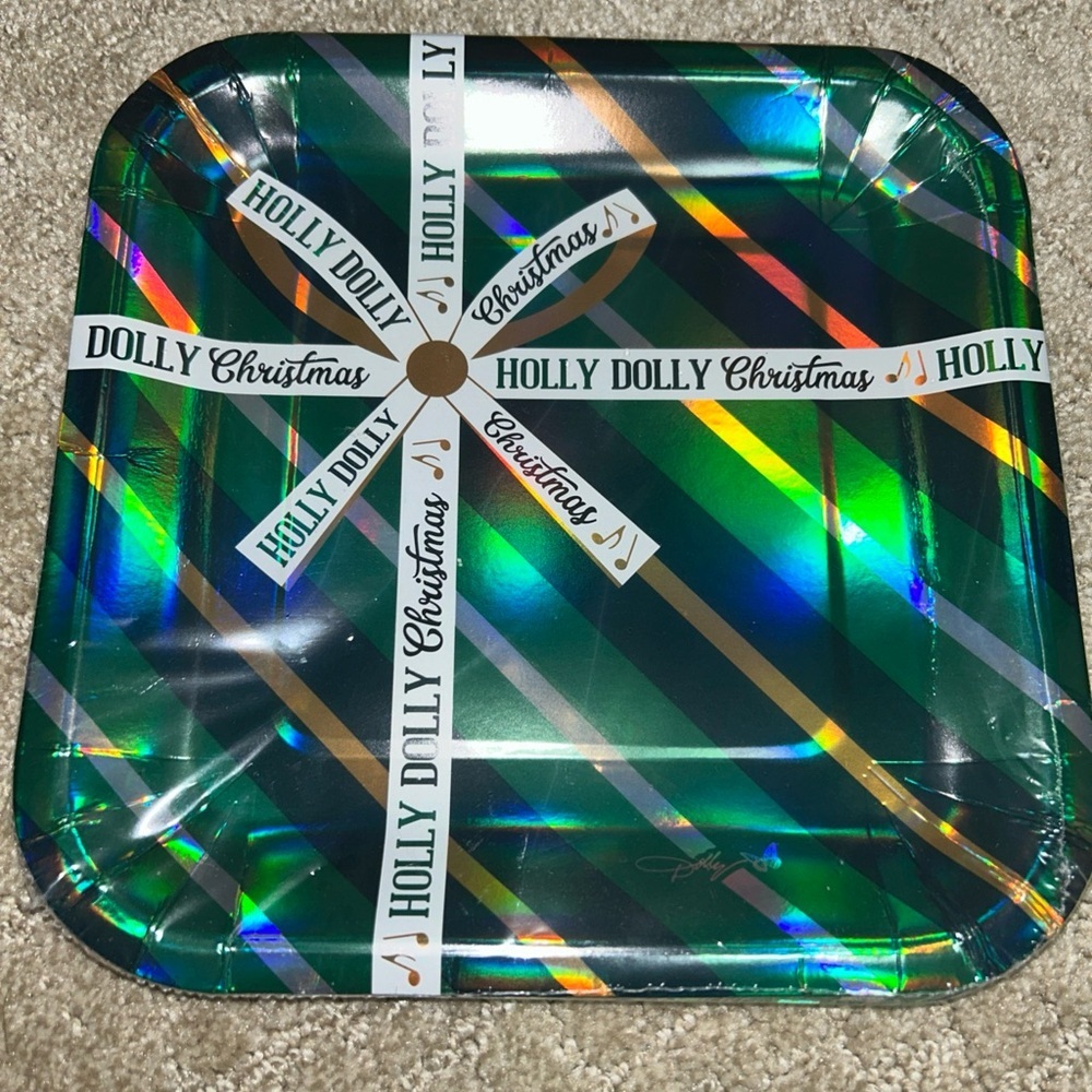 Lot Of Paper Plates And Napkins Dolly Parton Holly Dolly Christmas Party Set - Picture 2 of 7